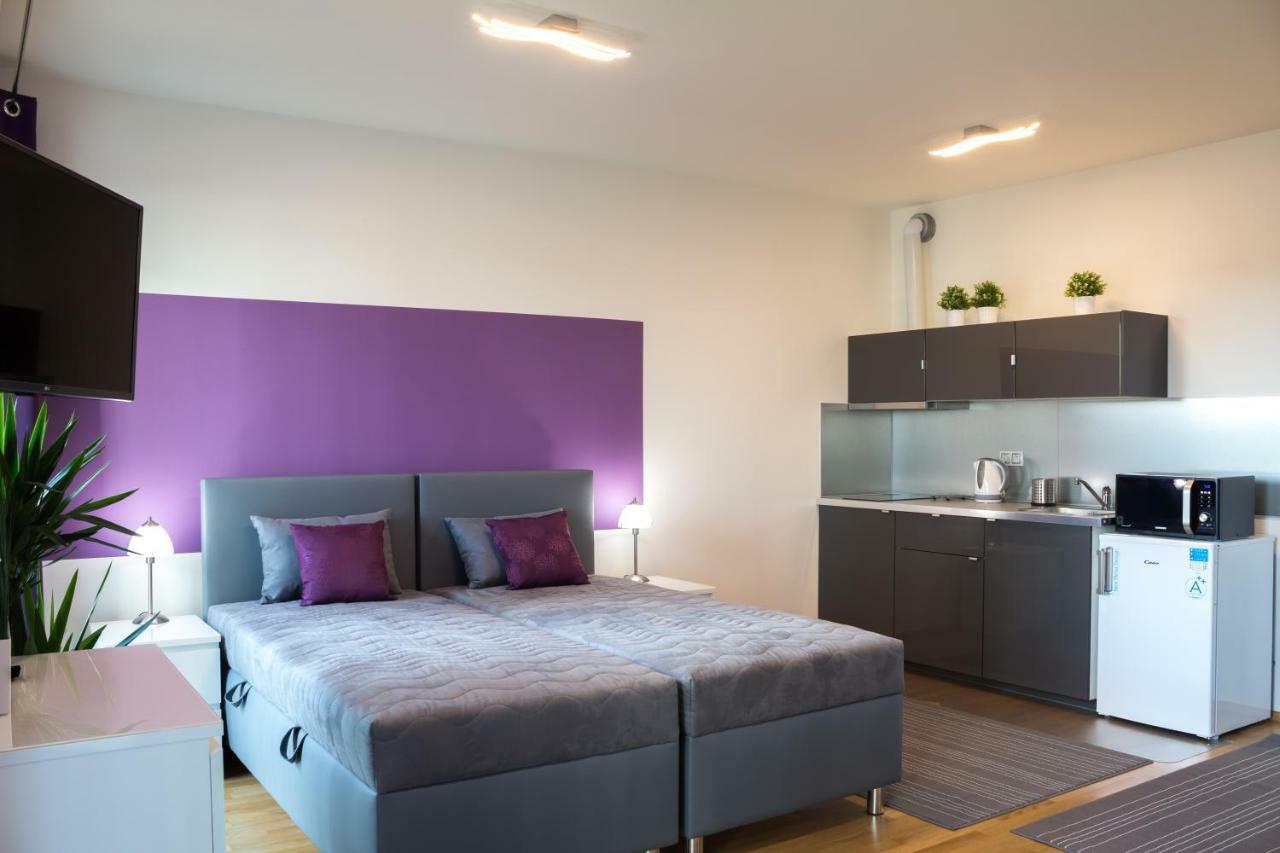 Prague Apartment In Residential Tower - Parking Exterior photo